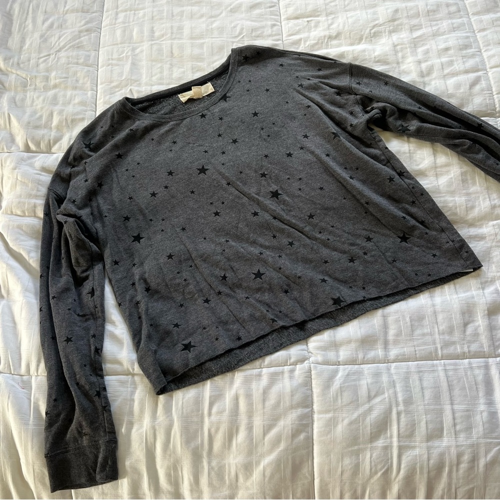 Gray Star Sweater Size M